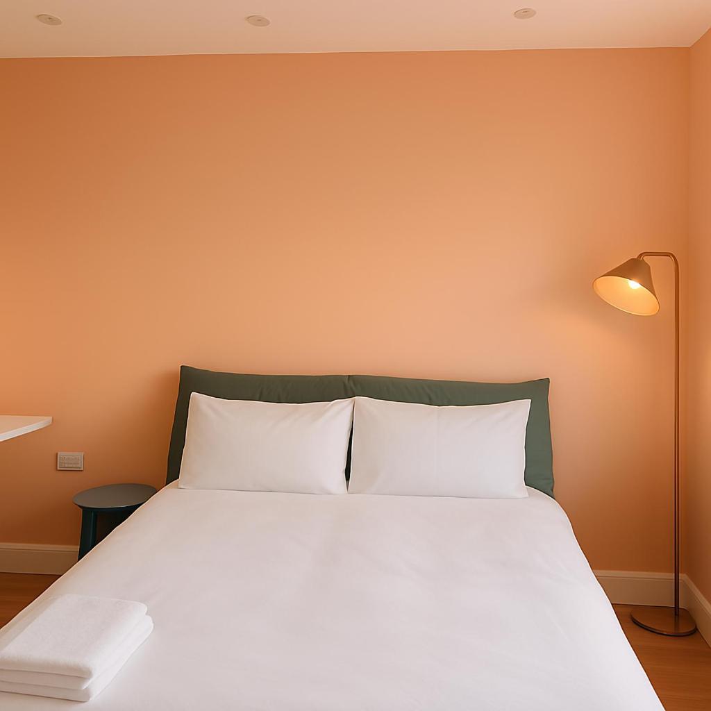 Zozy Clitterhouse Hotel Londen Kamer foto