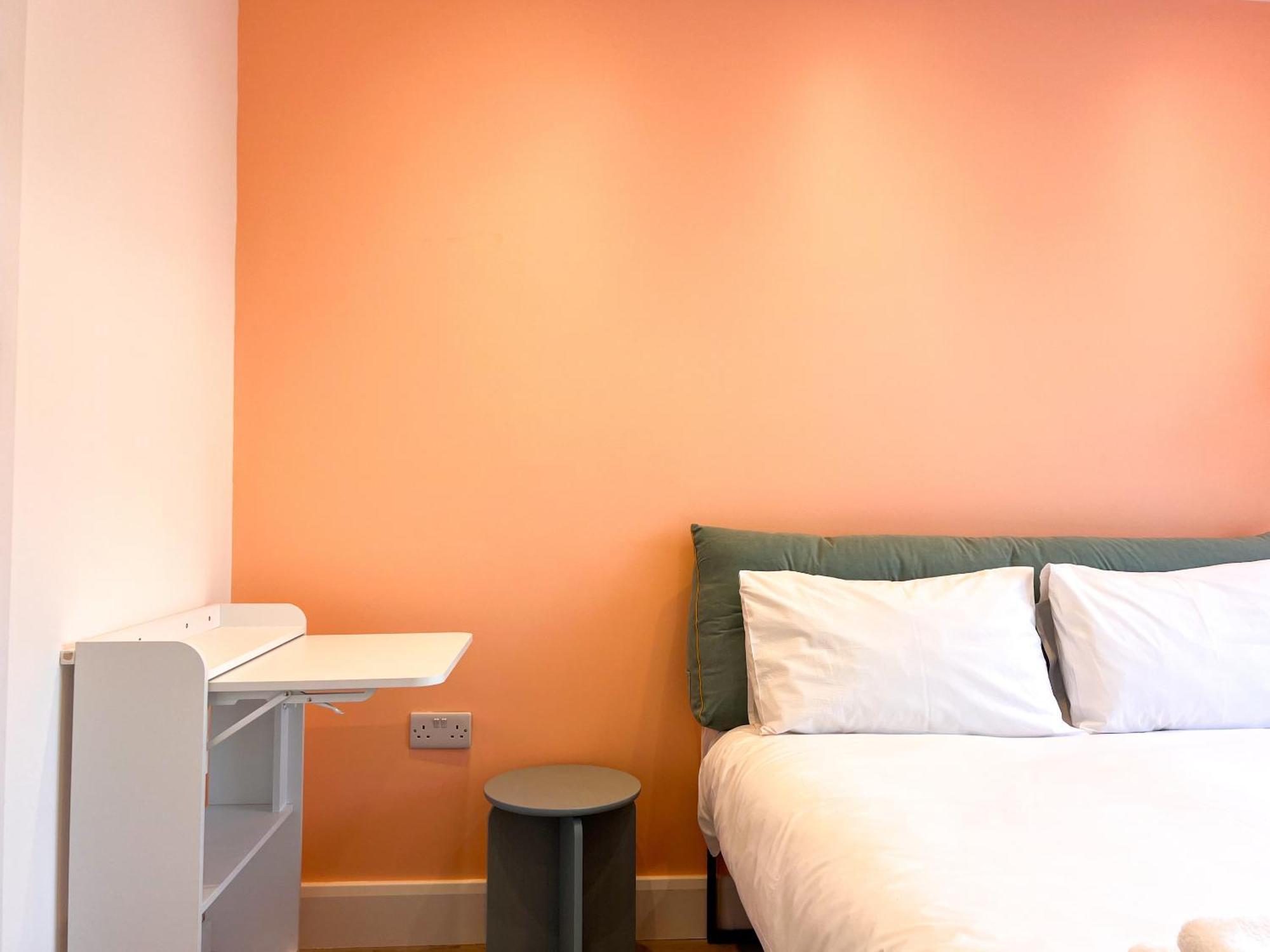 Zozy Clitterhouse Hotel Londen Buitenkant foto